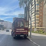 Ciudadanos exige la inmovilización del autobús-tranvía turístico que realiza rutas por Benidorm sin autorización  ￼